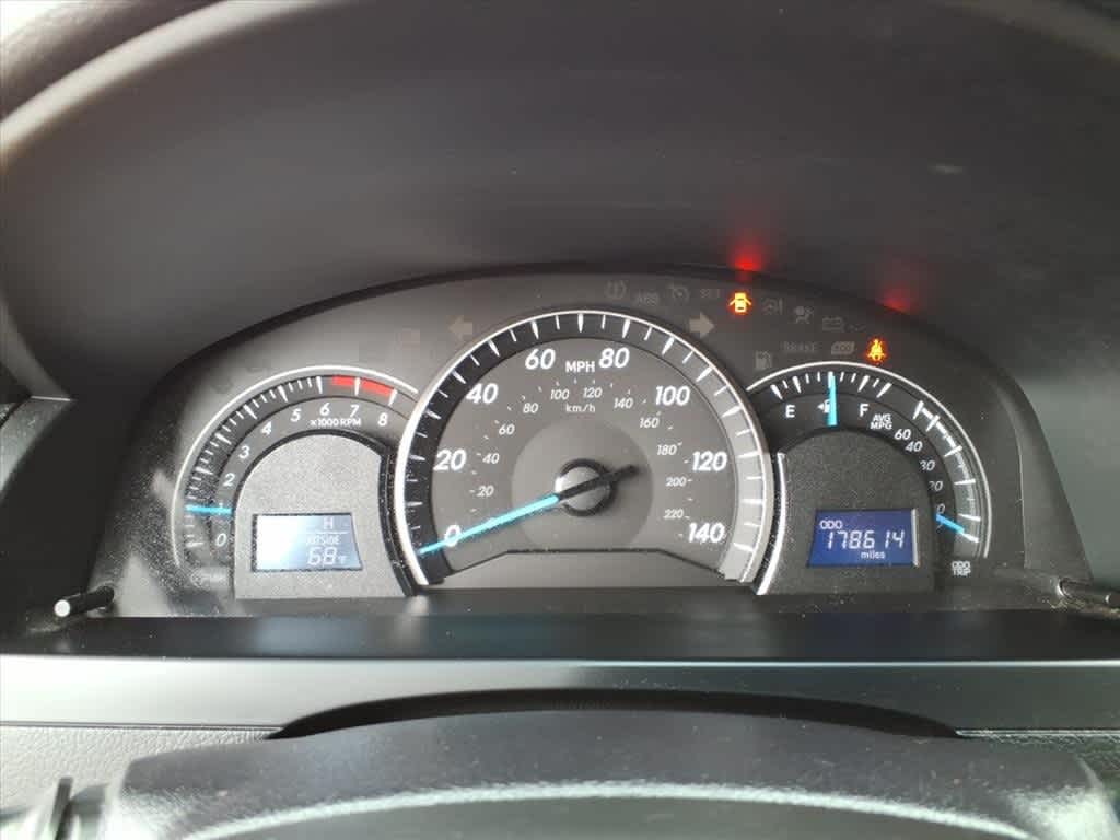 Thumbnail: 2015 Toyota Camry - 16