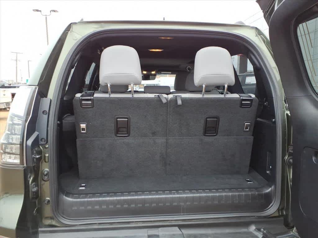 Thumbnail: 2023 Lexus GX - 9