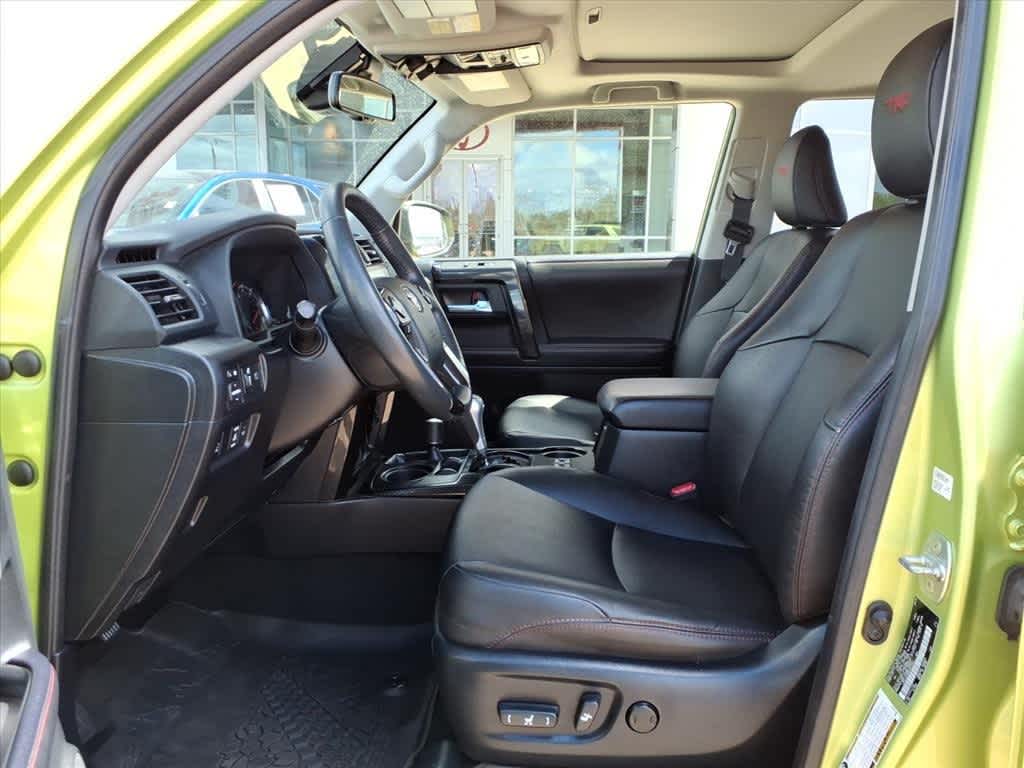 Thumbnail: 2022 Toyota 4Runner - 24