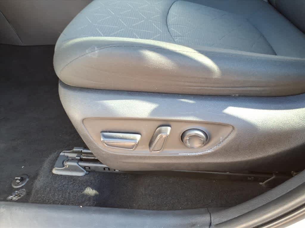 Thumbnail: 2024 Toyota RAV4 - 11