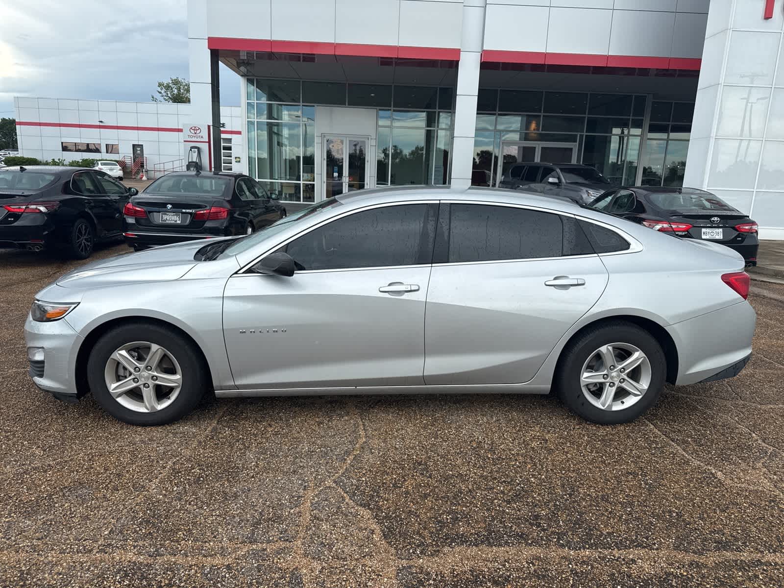 Thumbnail: 2020 Chevrolet Malibu - 1