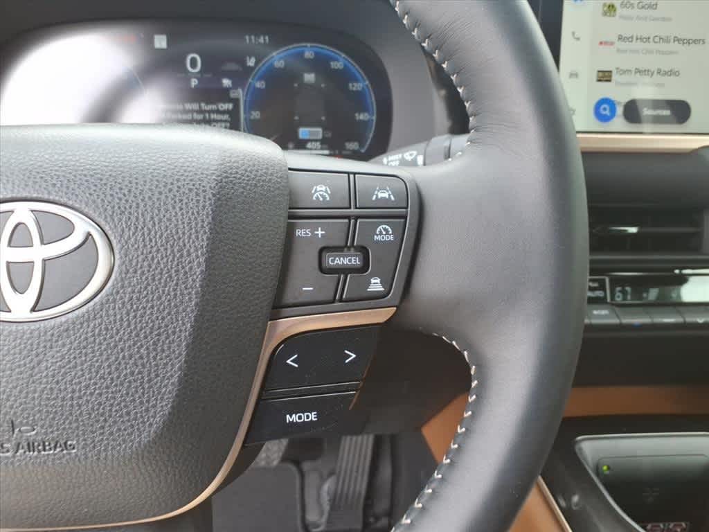 Thumbnail: 2025 Toyota Crown - 15