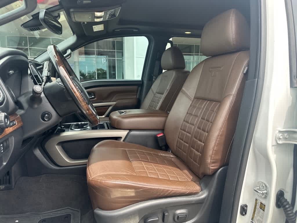 2021 Nissan Titan Platinum Reserve 24
