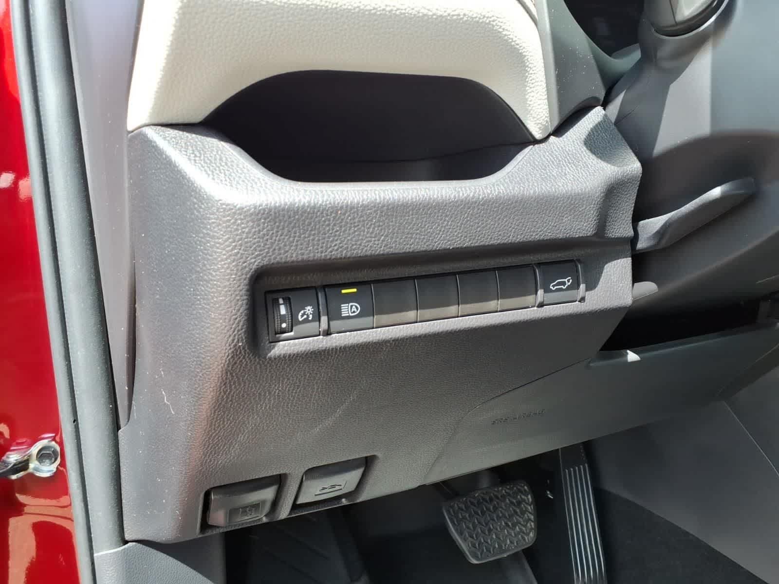 Thumbnail: 2025 Toyota RAV4 - 14