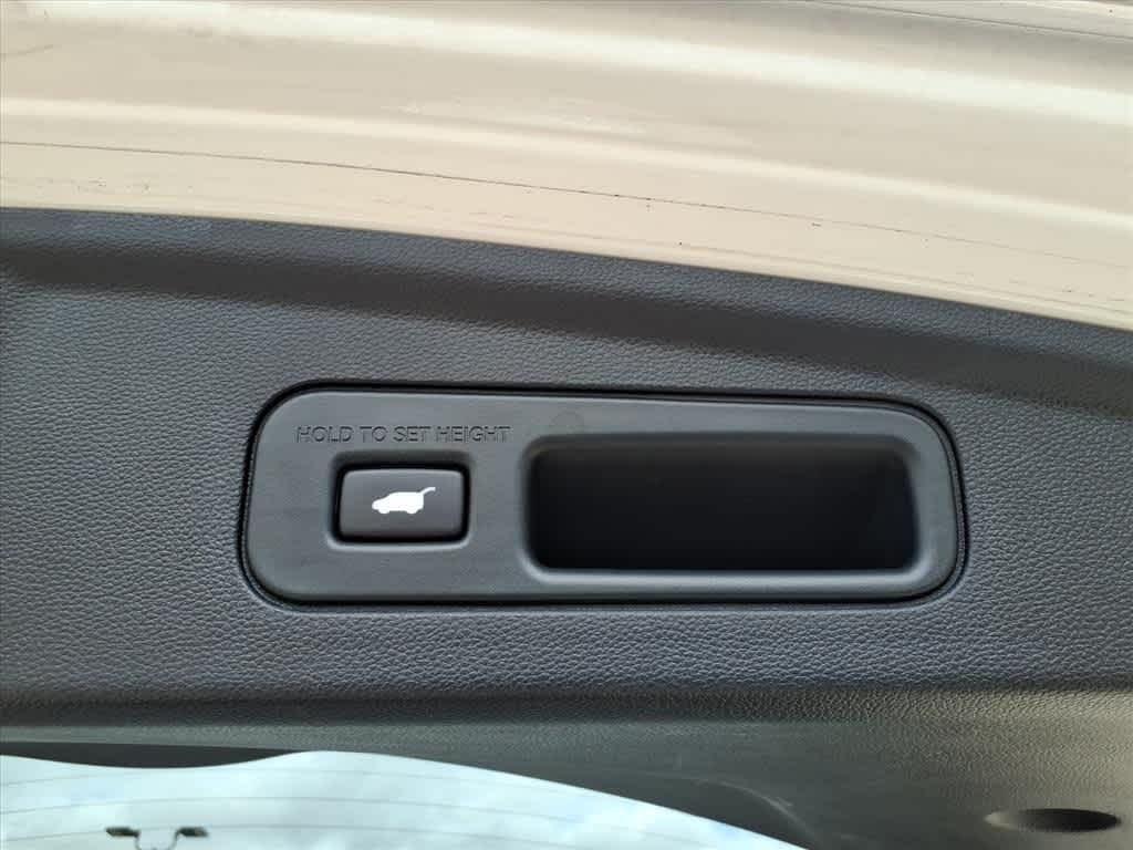 Thumbnail: 2024 Acura MDX - 9