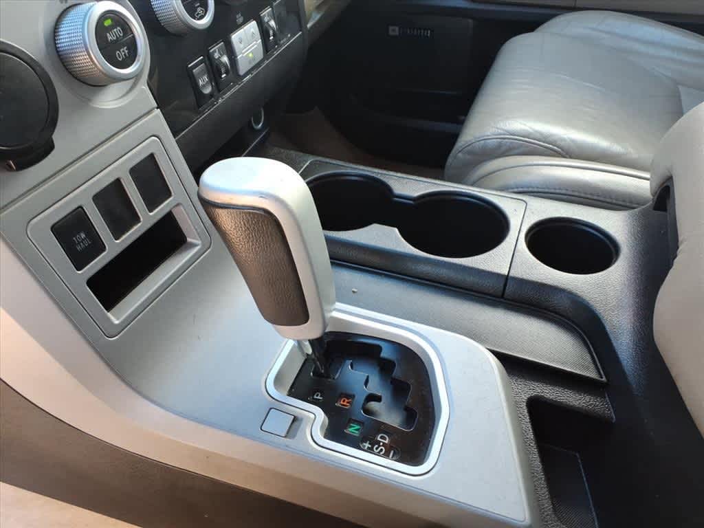 Thumbnail: 2008 Toyota Sequoia - 21