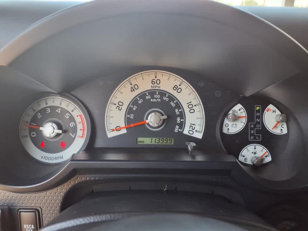 Thumbnail: 2014 Toyota FJ Cruiser - 16