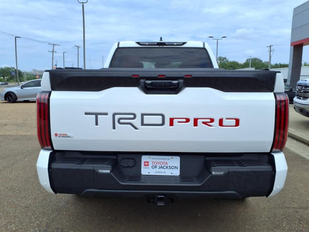 Thumbnail: 2022 Toyota Tundra - 6