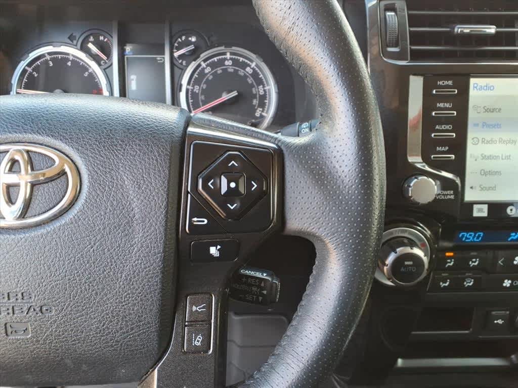 Thumbnail: 2022 Toyota 4Runner - 15