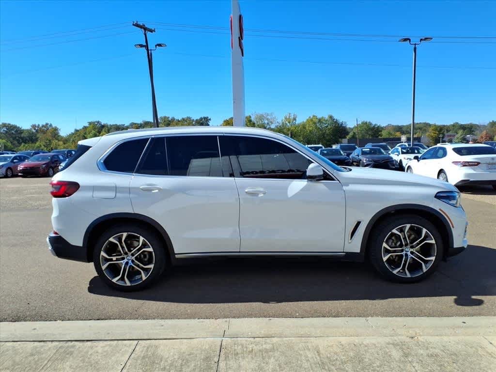 Thumbnail: 2021 BMW X5 - 4