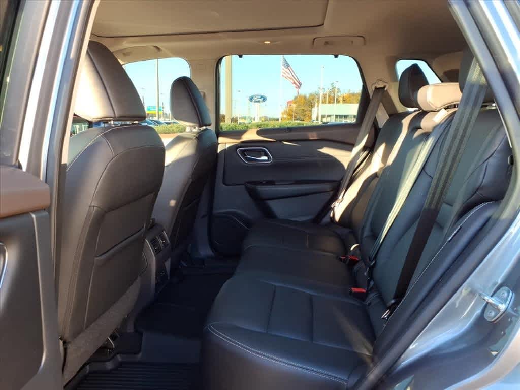 Thumbnail: 2021 Nissan Rogue - 27