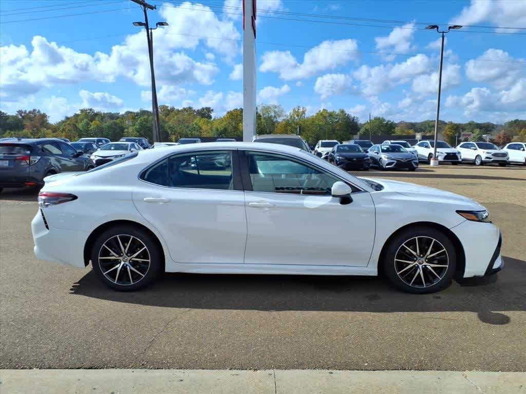 Thumbnail: 2021 Toyota Camry - 4