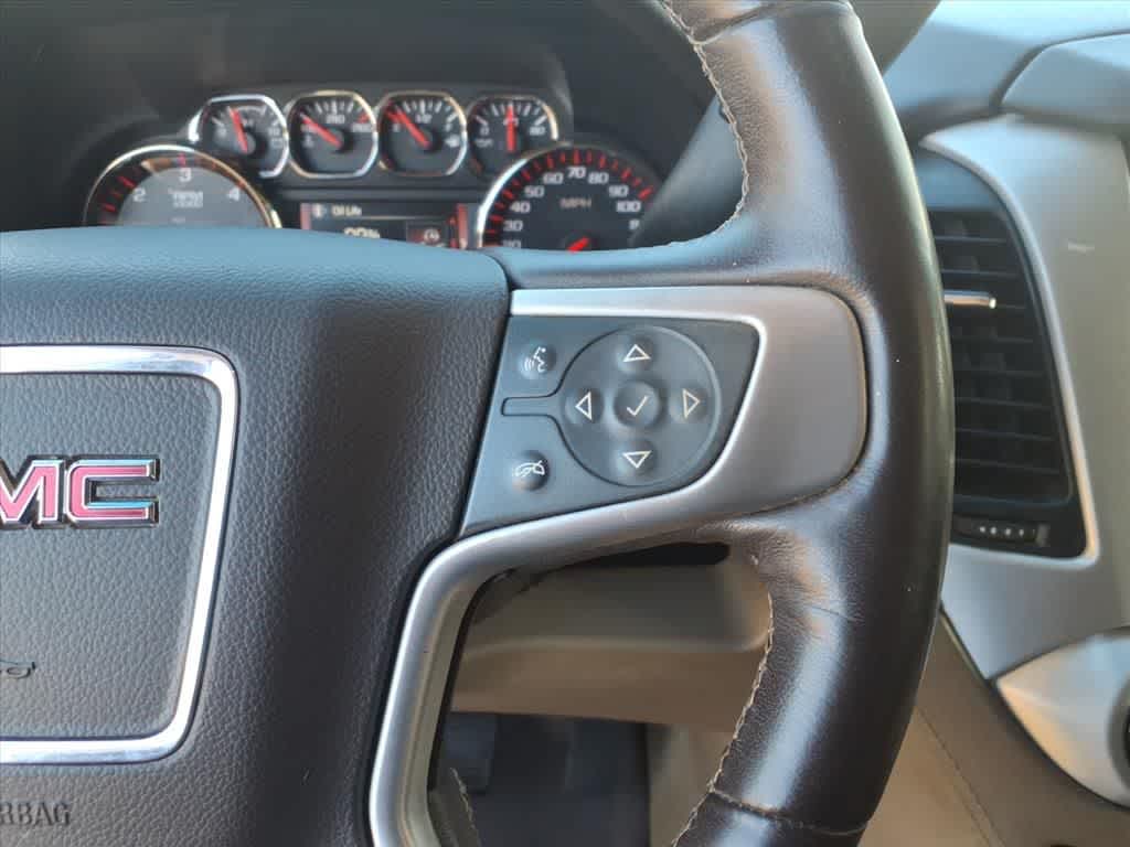 Thumbnail: 2016 GMC Yukon - 17