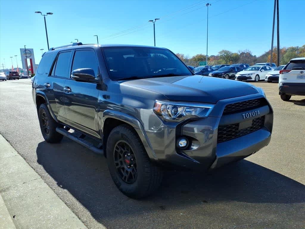 Thumbnail: 2022 Toyota 4Runner - 3