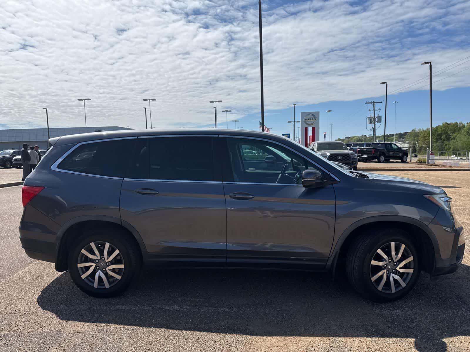 Thumbnail: 2019 Honda Pilot - 3