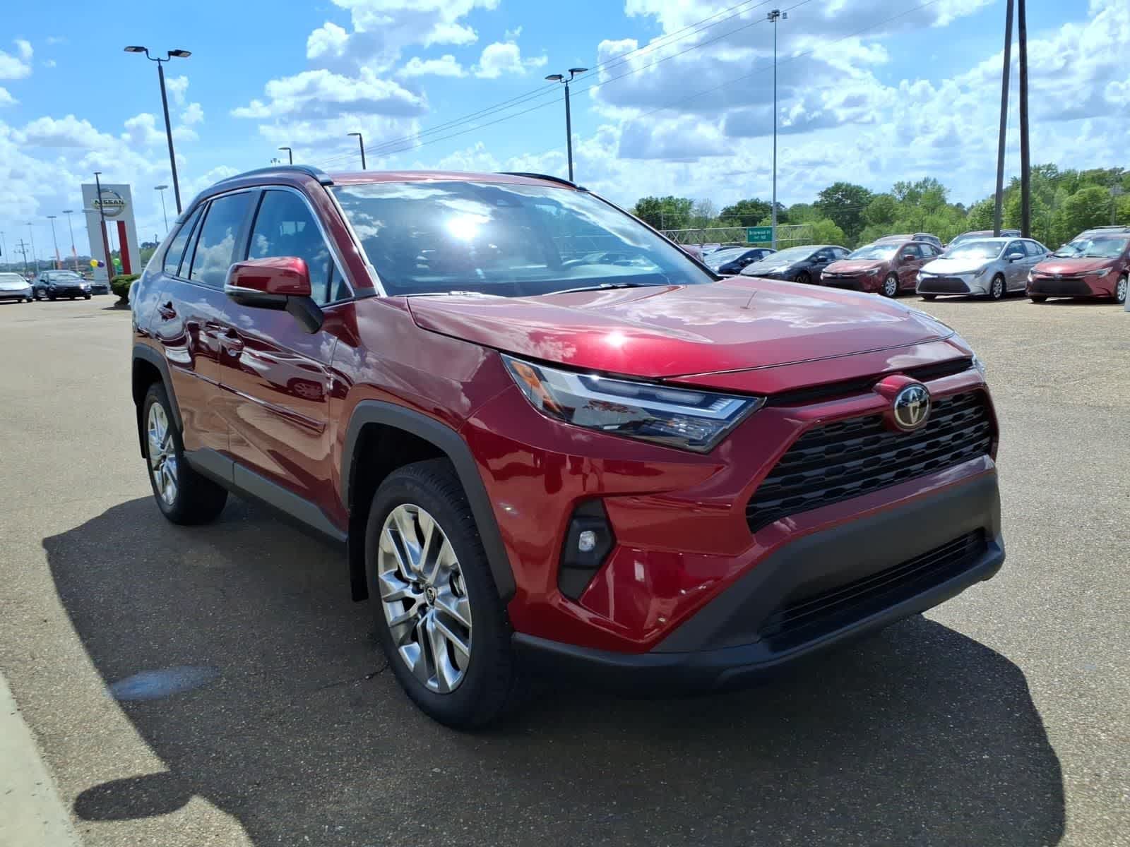 Thumbnail: 2025 Toyota RAV4 - 3