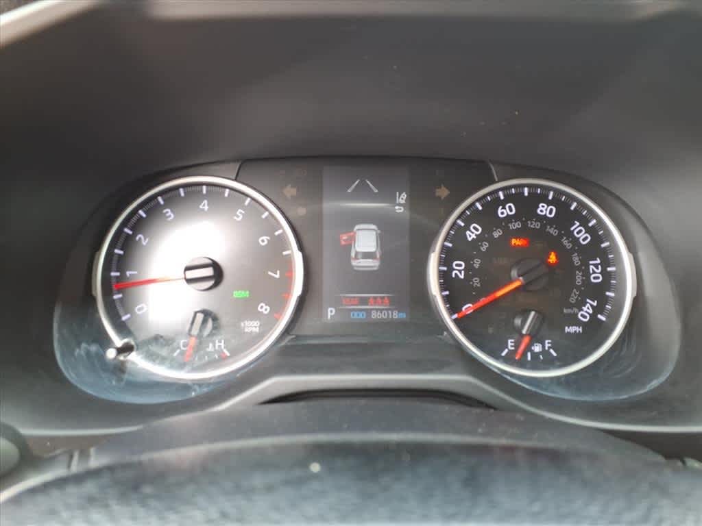 Thumbnail: 2019 Toyota RAV4 - 17