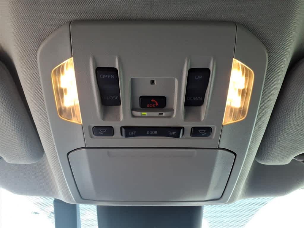 Thumbnail: 2024 Toyota Highlander - 23