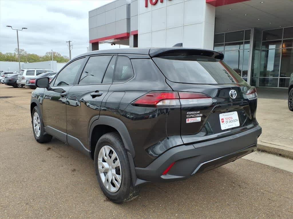 Thumbnail: 2026 Toyota Corolla Cross - 7