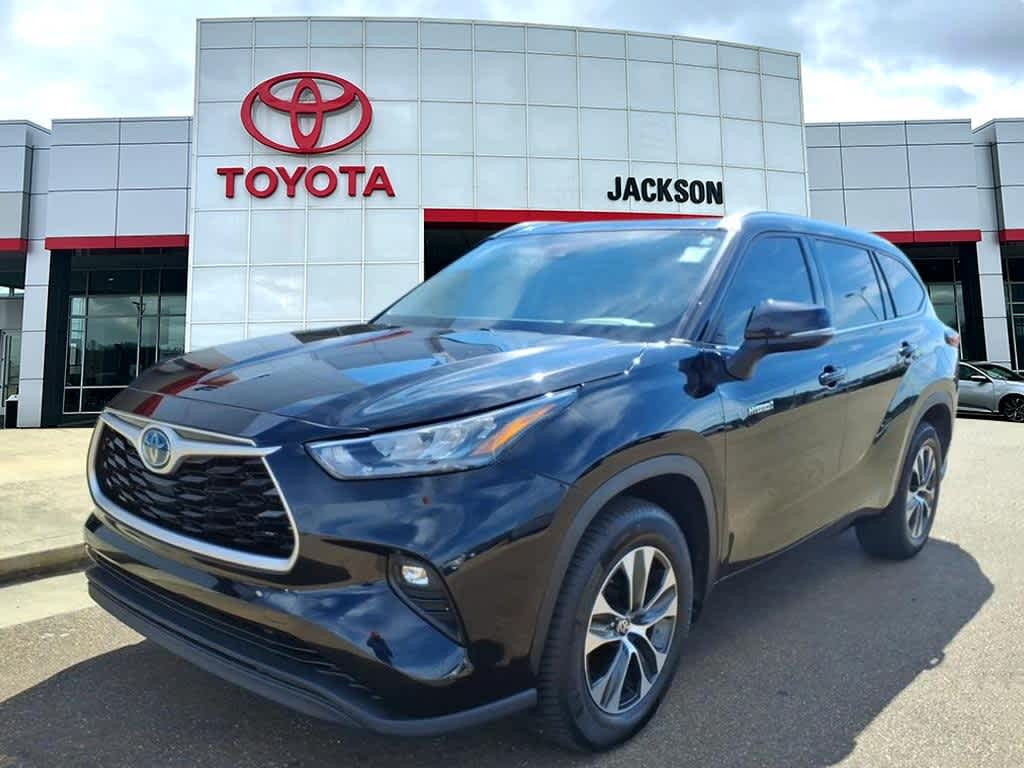 Thumbnail: 2020 Toyota Highlander - 1