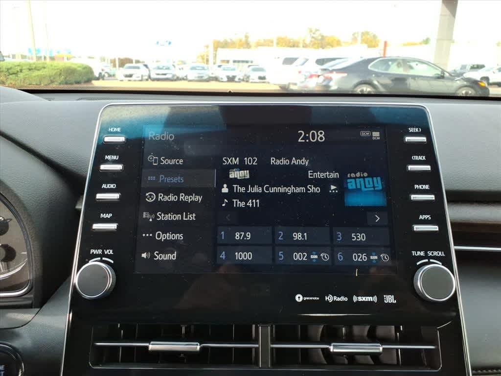 Thumbnail: 2022 Toyota Avalon - 18