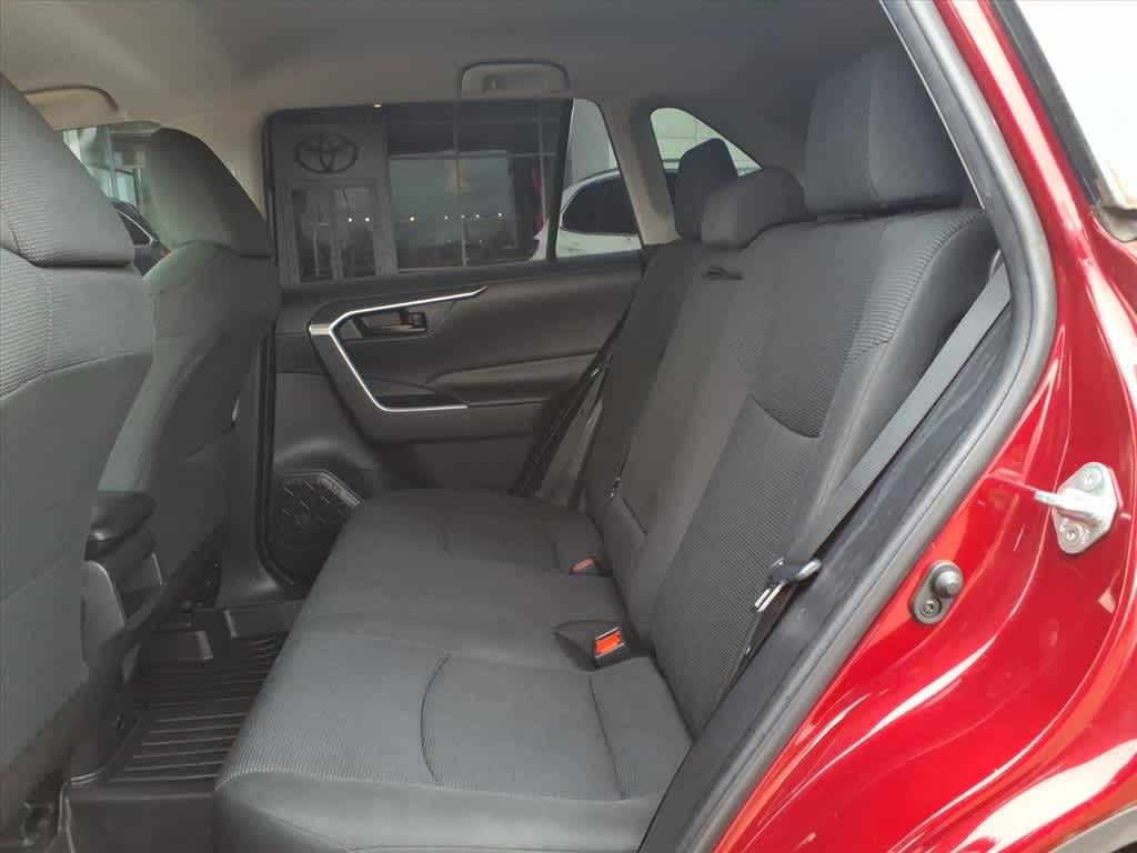 Thumbnail: 2019 Toyota RAV4 - 28