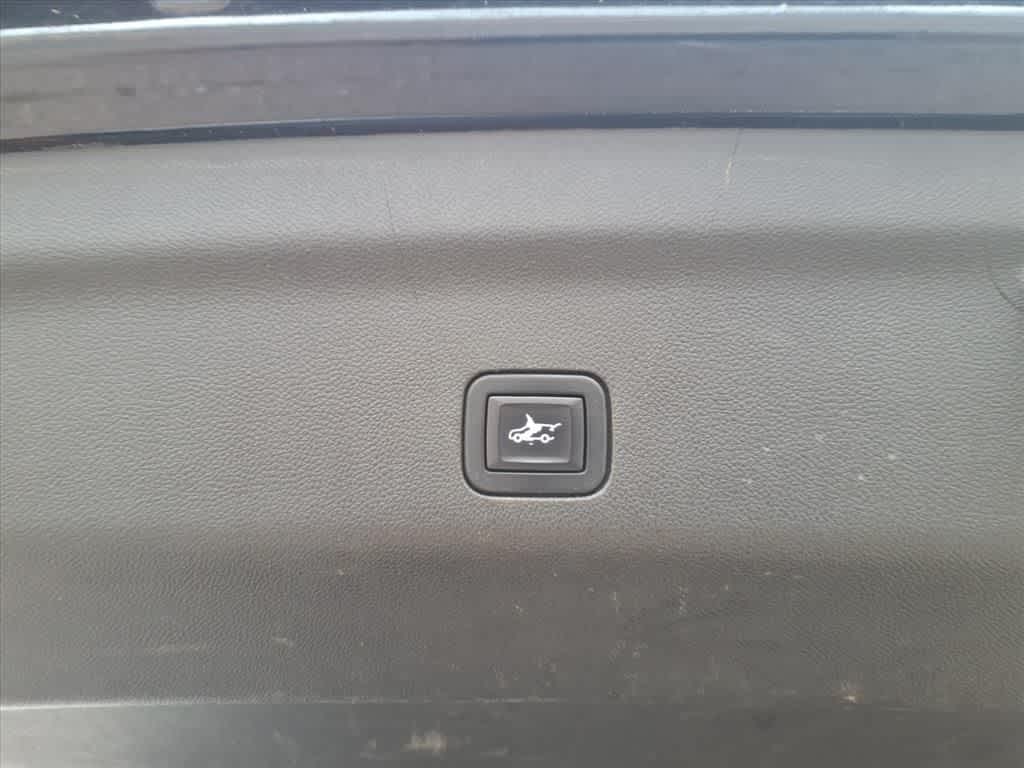 Thumbnail: 2022 GMC Yukon - 10