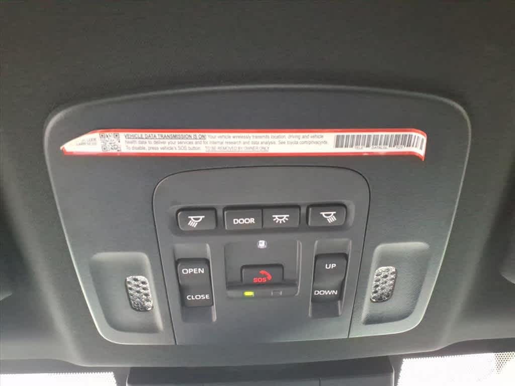 Thumbnail: 2025 Toyota Camry - 23