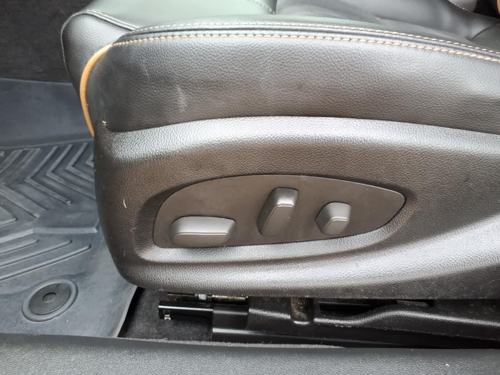 Thumbnail: 2014 Chevrolet Impala - 11