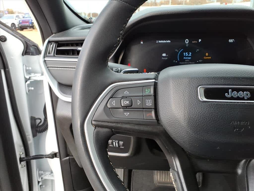 Thumbnail: 2023 Jeep Grand Cherokee - 15