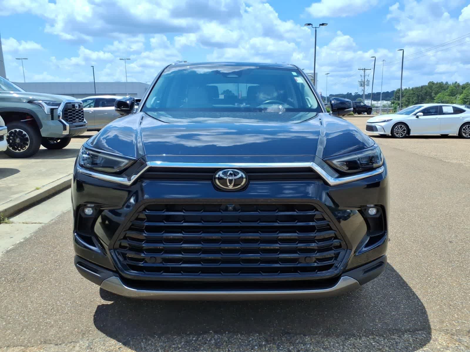 Thumbnail: 2024 Toyota Grand Highlander - 2