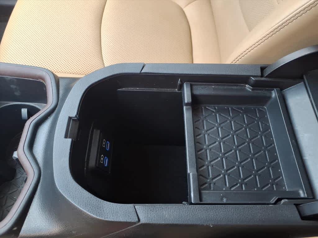 Thumbnail: 2022 Toyota RAV4 - 22