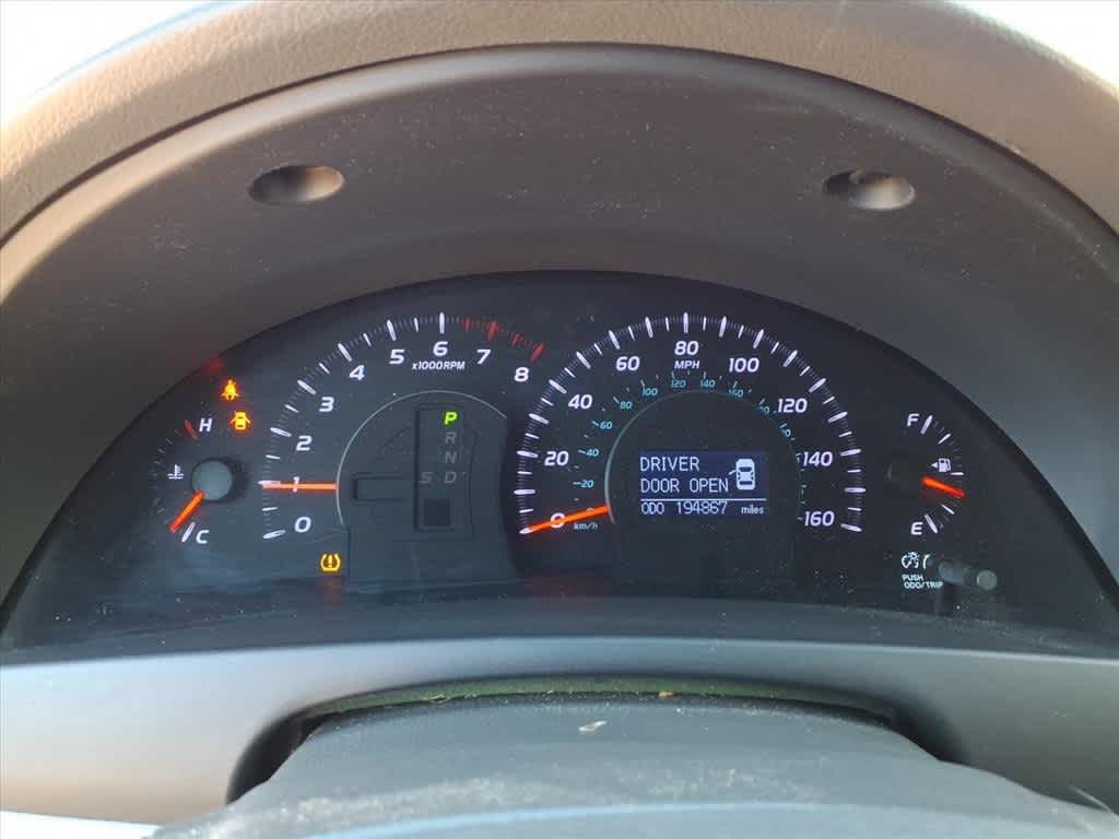 Thumbnail: 2011 Toyota Camry - 16