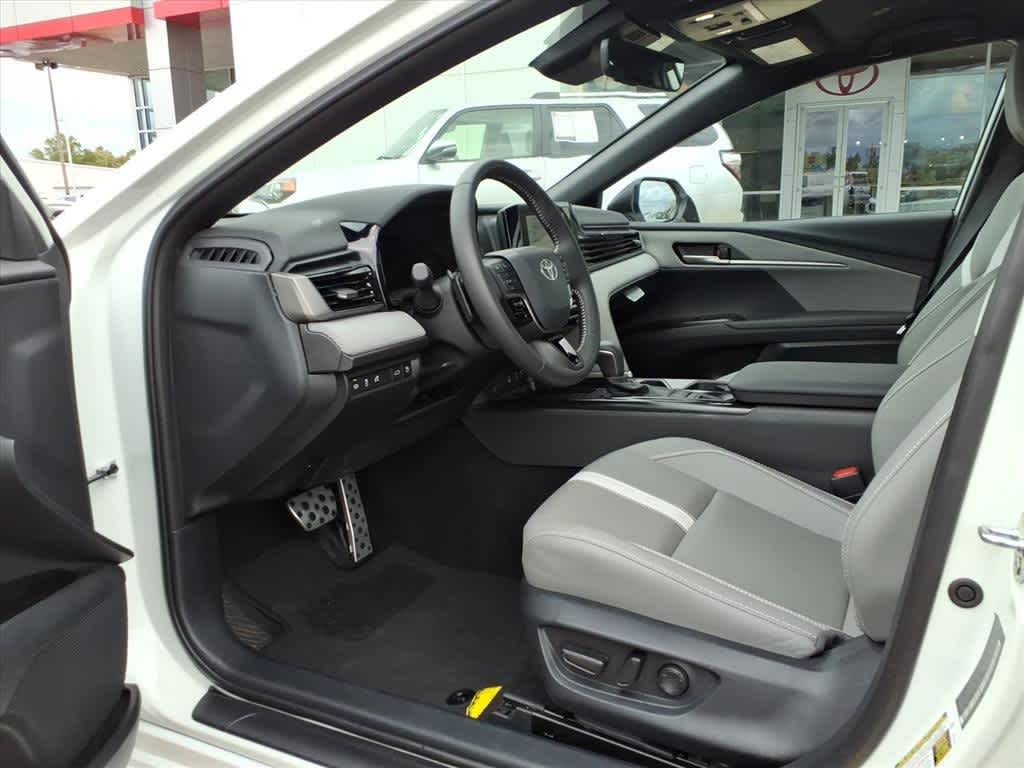 Thumbnail: 2025 Toyota Camry - 26