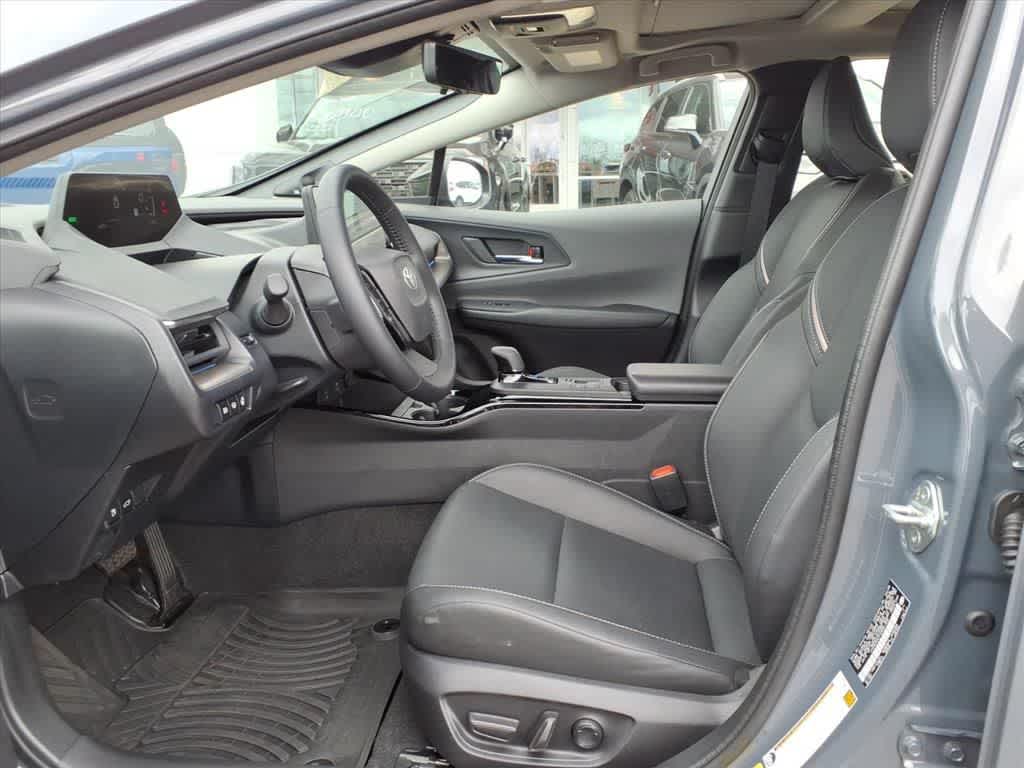 Thumbnail: 2025 Toyota Prius - 25