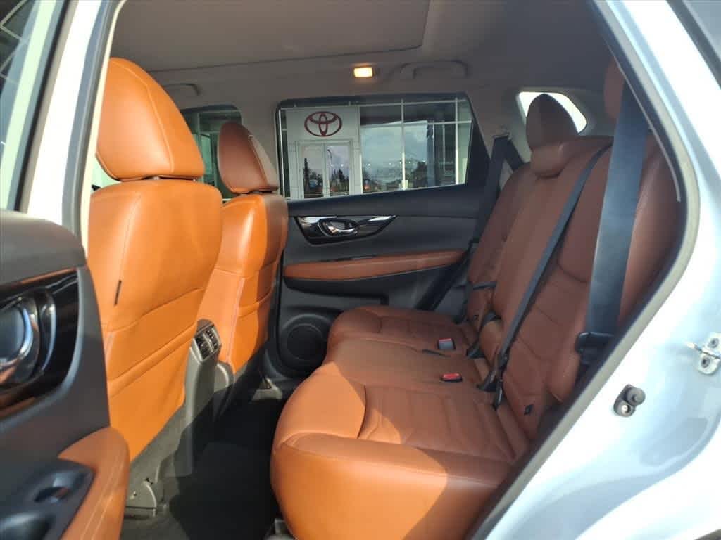 Thumbnail: 2018 Nissan Rogue - 28