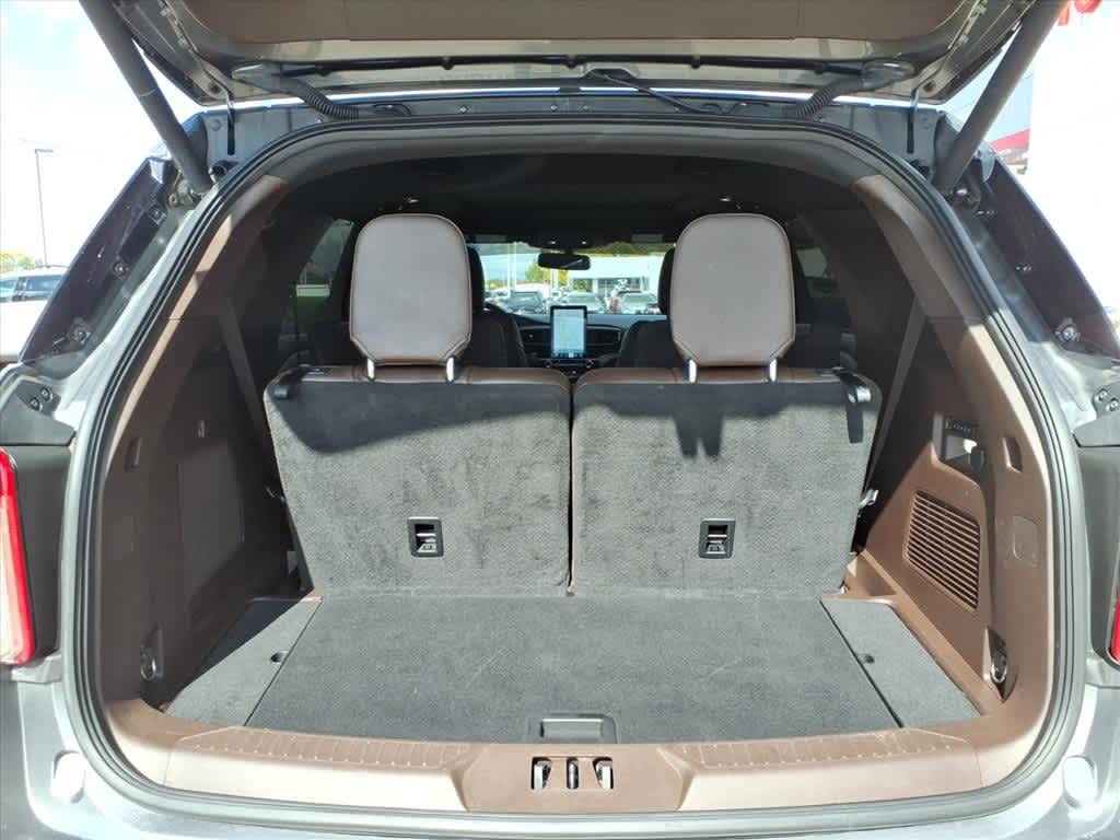 Thumbnail: 2022 Ford Explorer - 8