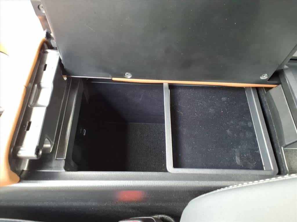 Thumbnail: 2025 Toyota Crown - 22