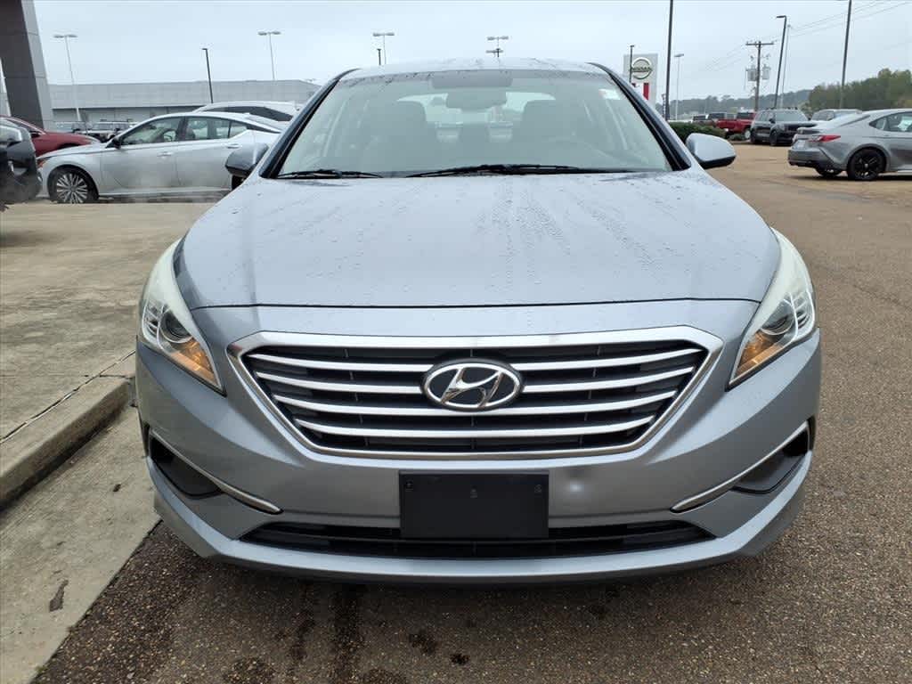 Thumbnail: 2016 Hyundai Sonata - 2