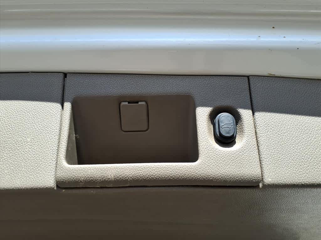 Thumbnail: 2016 GMC Yukon - 10