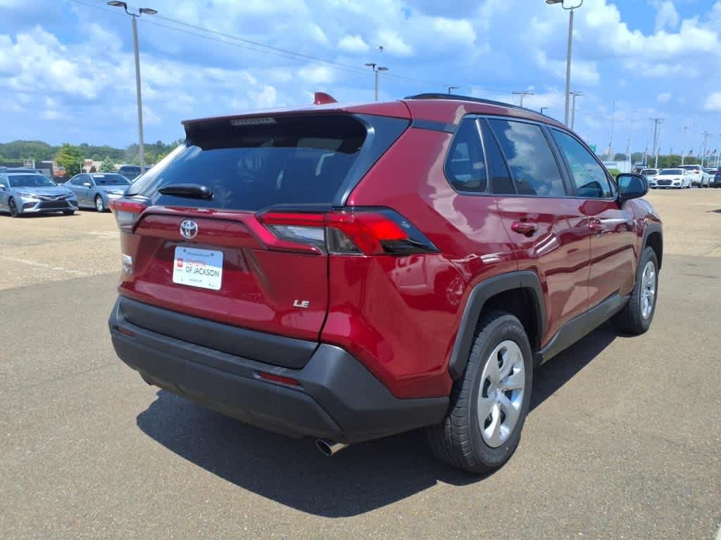Thumbnail: 2021 Toyota RAV4 - 5