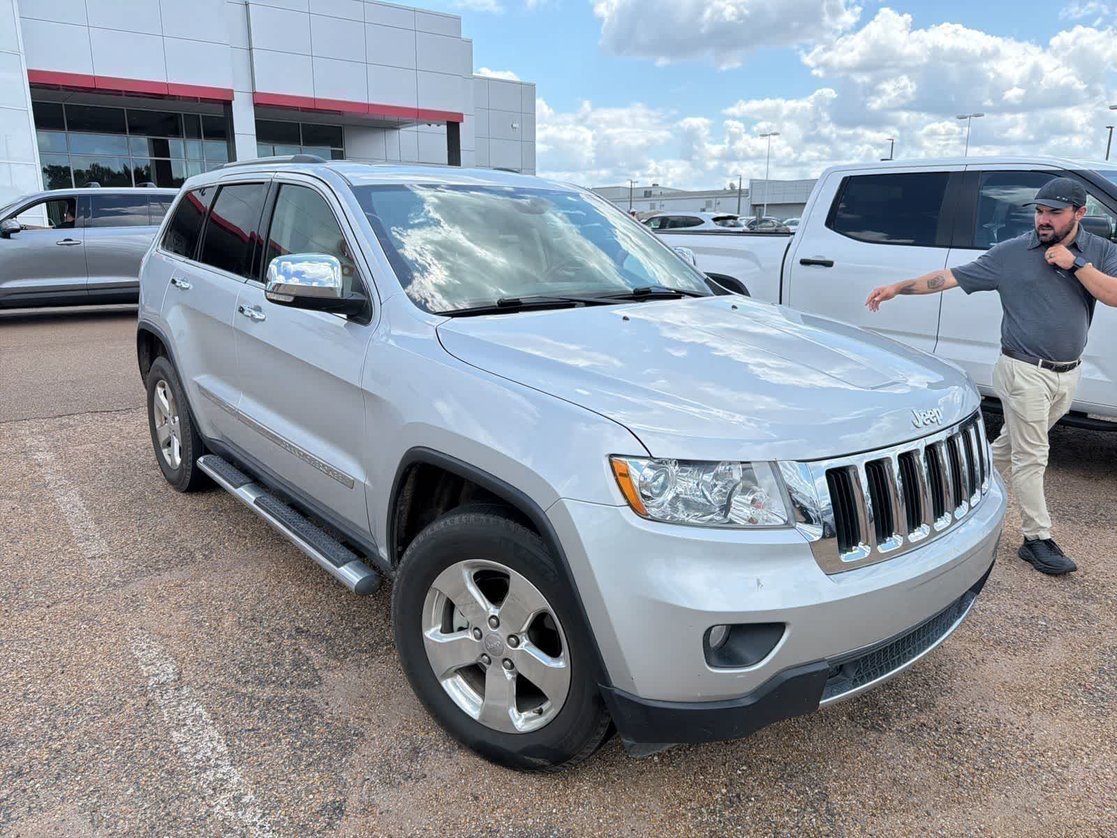 Thumbnail: 2013 Jeep Grand Cherokee - 4