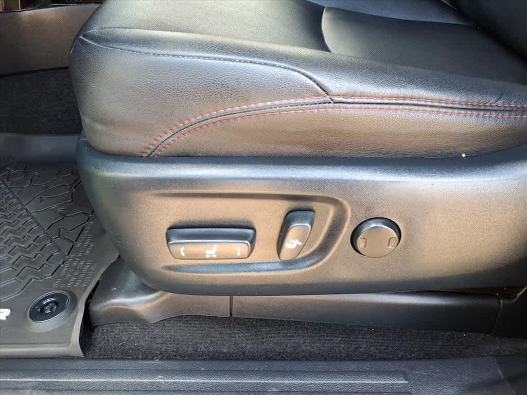 Thumbnail: 2022 Toyota 4Runner - 11