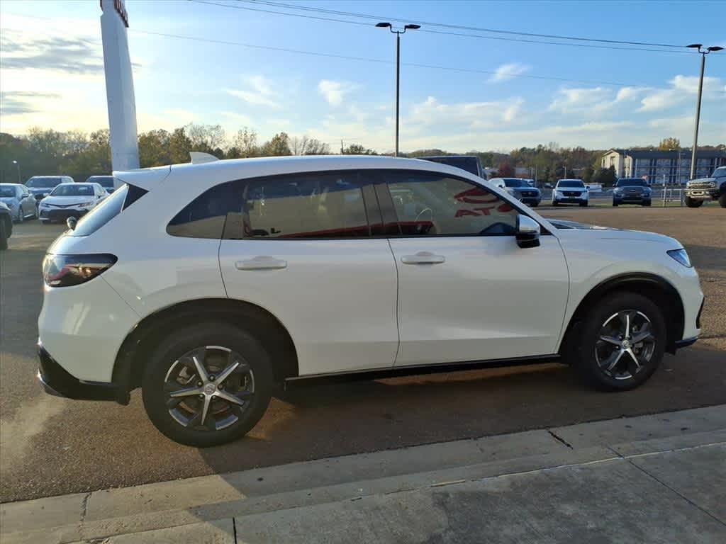 Thumbnail: 2025 Honda HR-V - 4