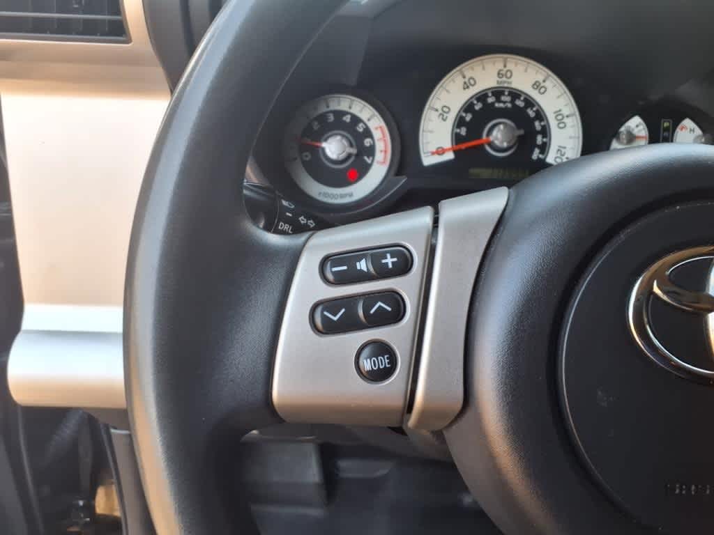 Thumbnail: 2014 Toyota FJ Cruiser - 14