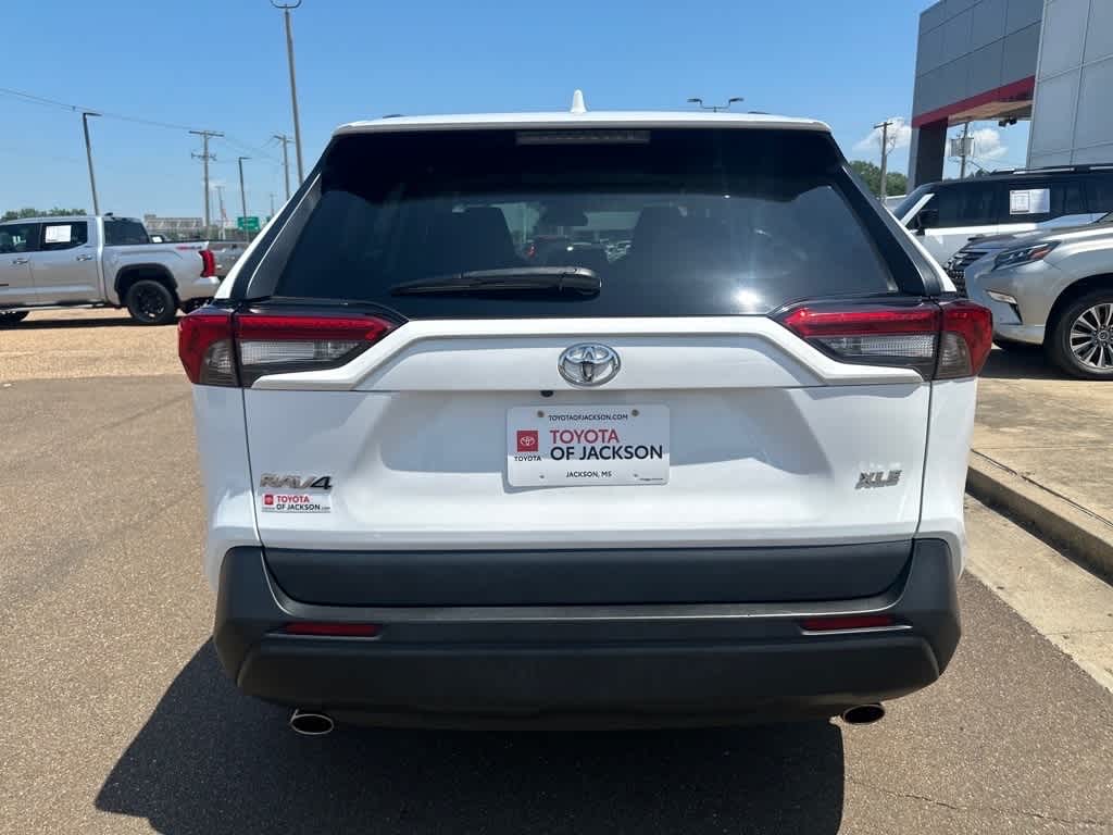 Thumbnail: 2023 Toyota RAV4 - 6