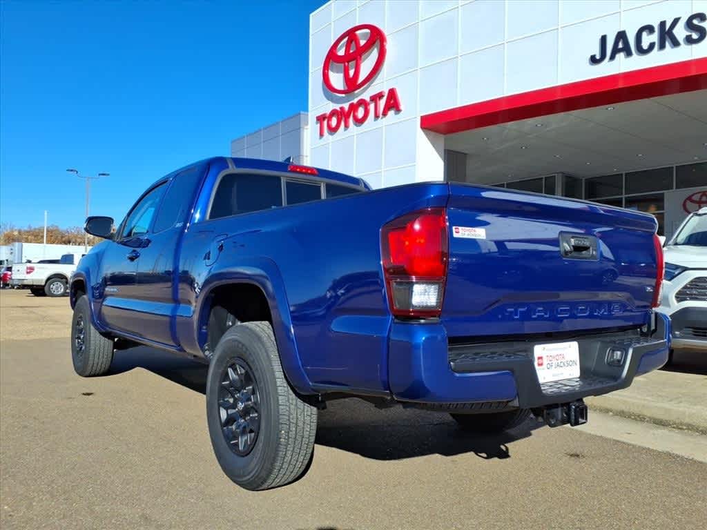 Thumbnail: 2022 Toyota Tacoma - 7