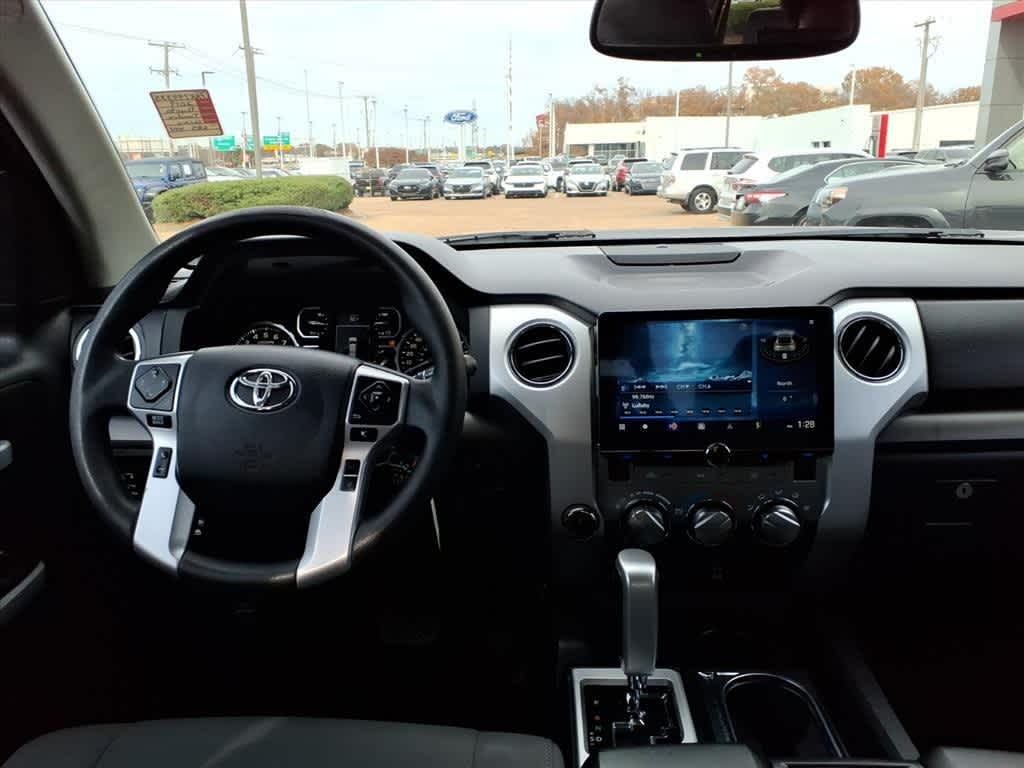 Thumbnail: 2019 Toyota Tundra - 9