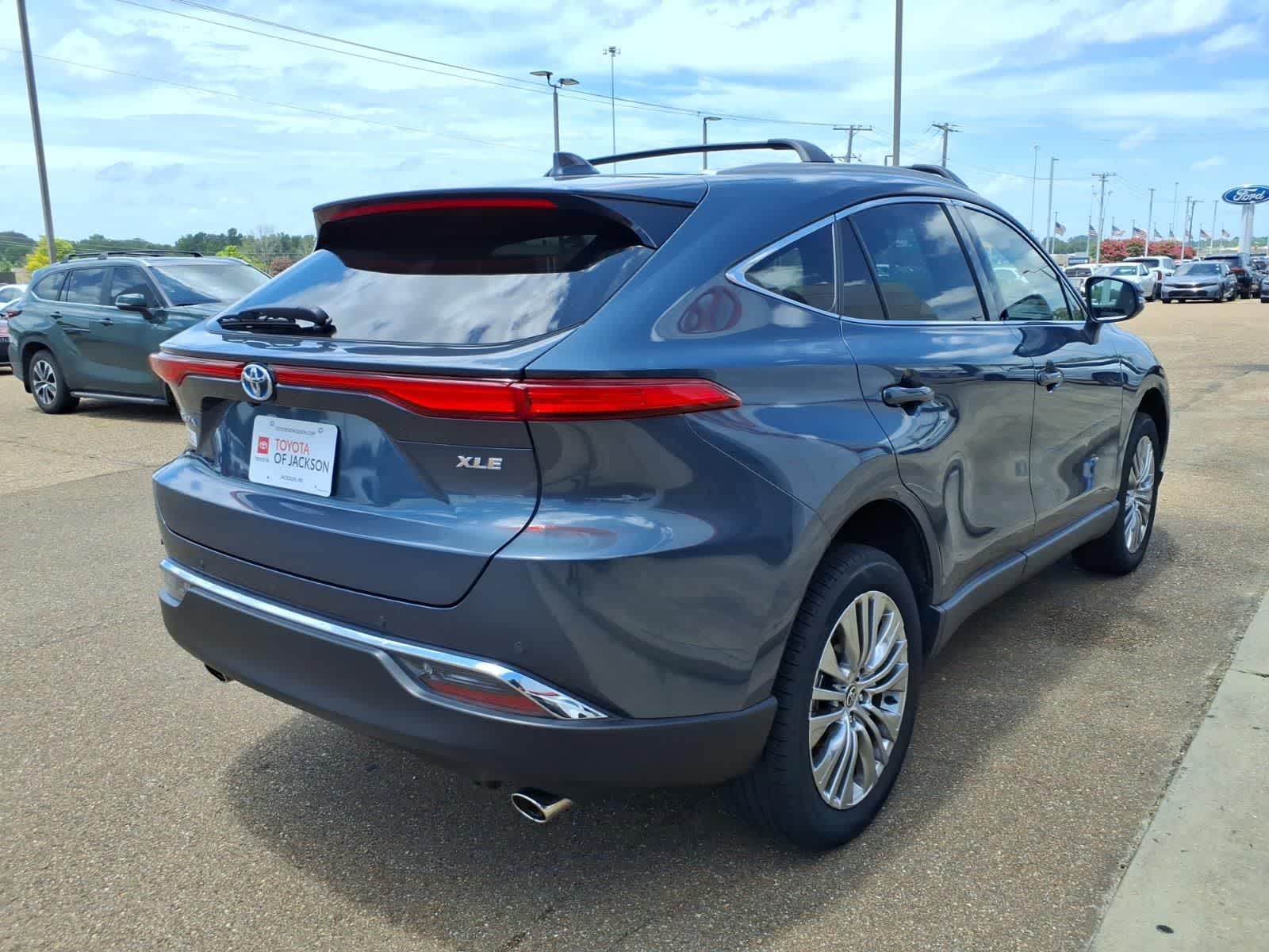 Thumbnail: 2023 Toyota Venza - 5