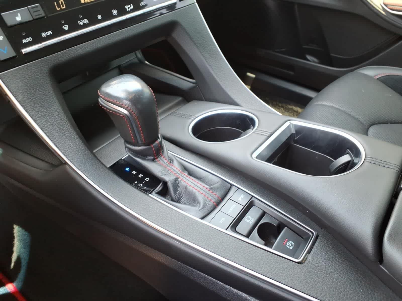 Thumbnail: 2021 Toyota Avalon - 21